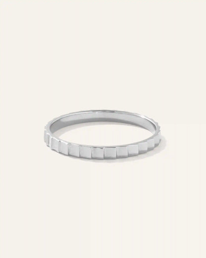 14k Gold Ridge Band