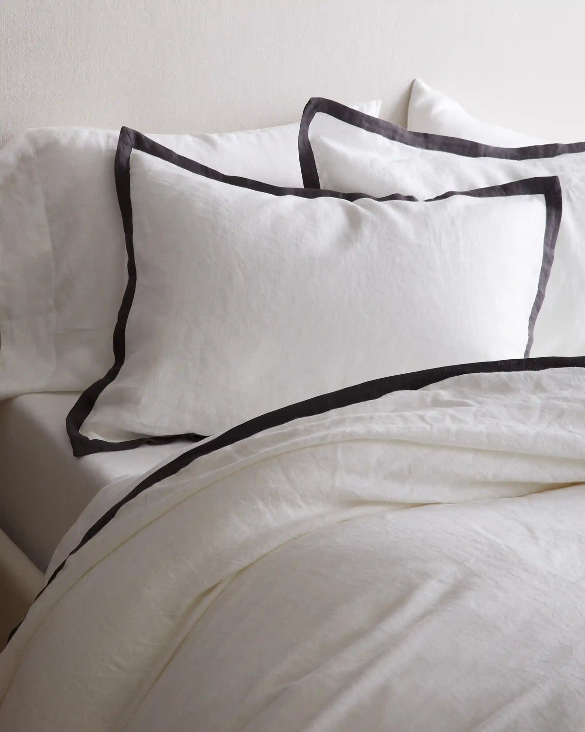 European Linen Contrast Flange Sham Set