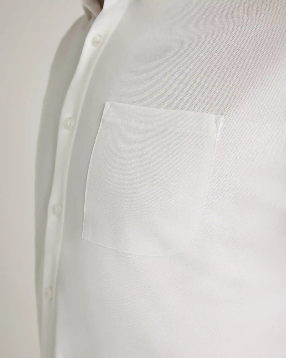 Commuter Stretch Pique Short Sleeve Button Down
