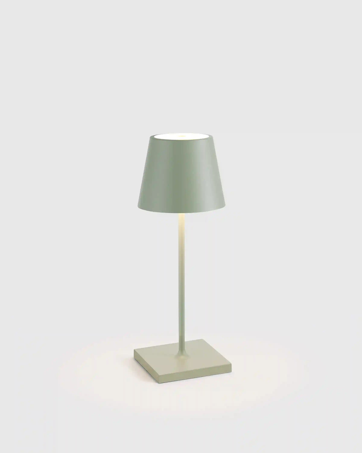 Poldina Pro Rechargeable Table Lamp by Zafferano