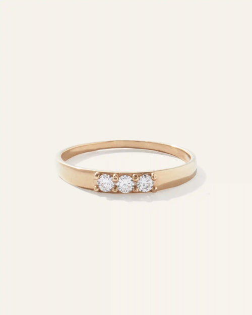 14K Gold Diamond Three Stone Tapered Band