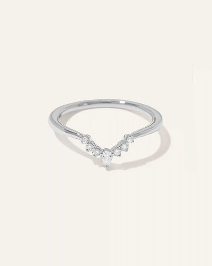 14K Gold Lab Grown Diamond Pointed Tiara Band