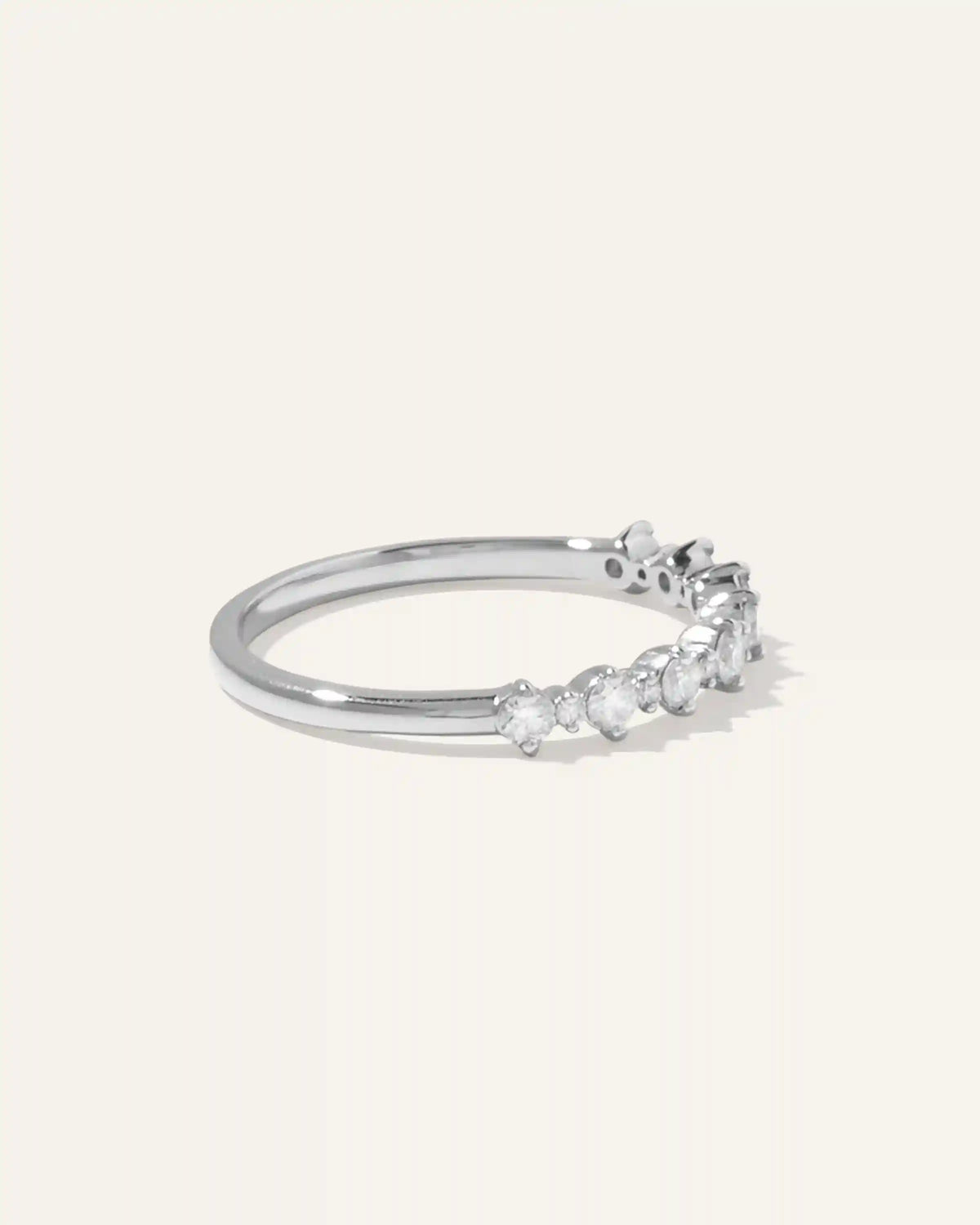 14K Gold Lab Grown Diamond Alternating Round Band