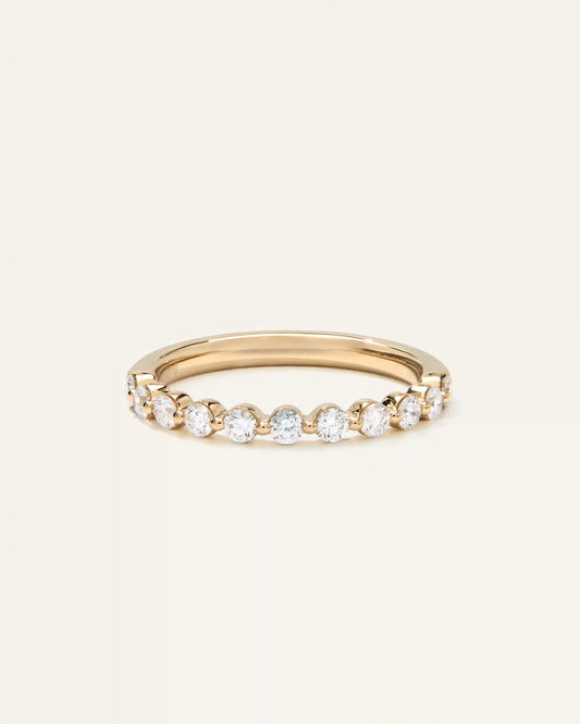 Lab Grown Diamond Single Shared Prong Halfway Band