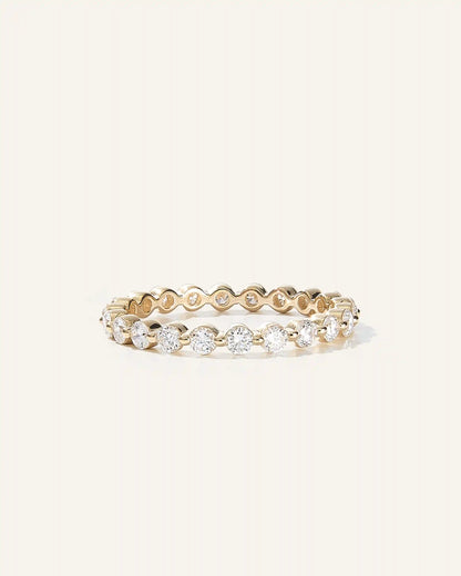 Lab Grown Diamond Single Shared Prong Eternity Band