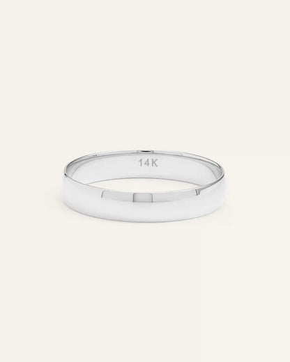 14K Gold Lightweight Round Edge Band
