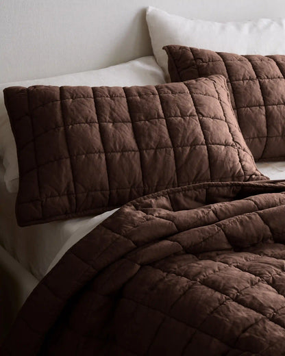 European Linen Box Quilt Set