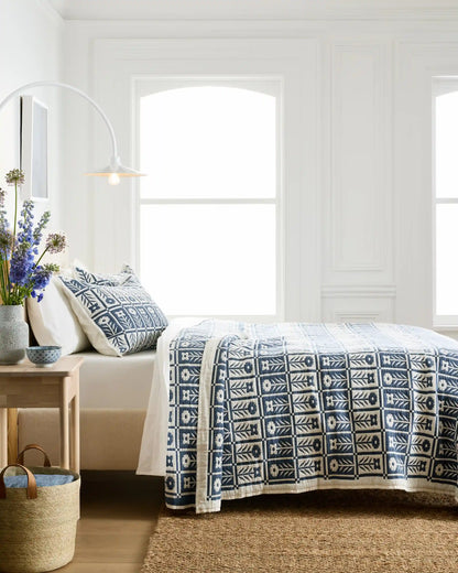 Organic Cotton Jacquard Floral Coverlet