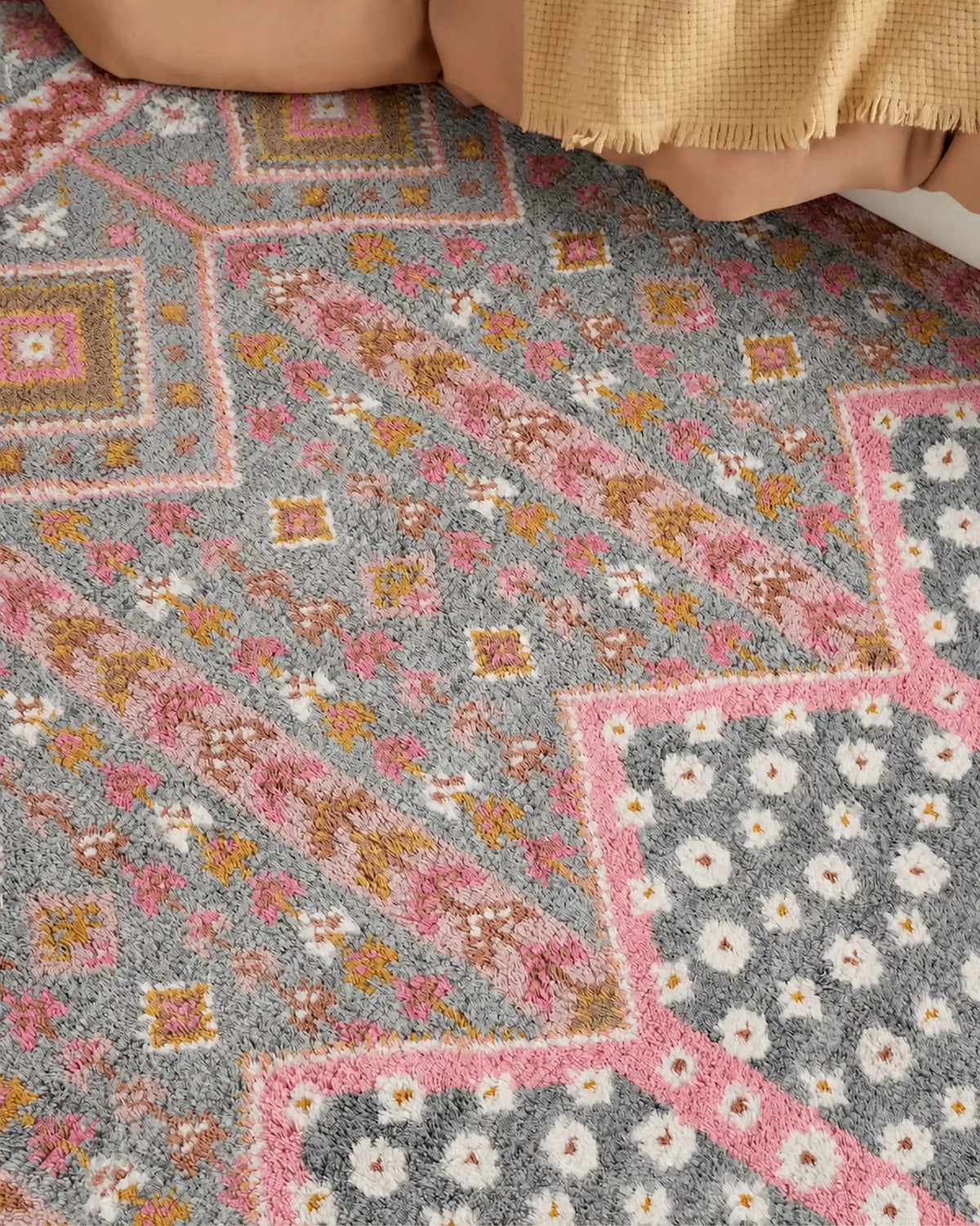Mazi Hand-Knotted Wool Rug