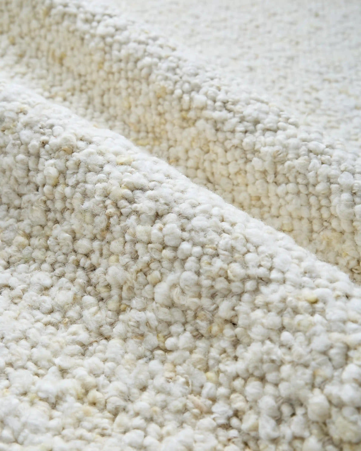 Liam Handwoven Wool Boucle Rug