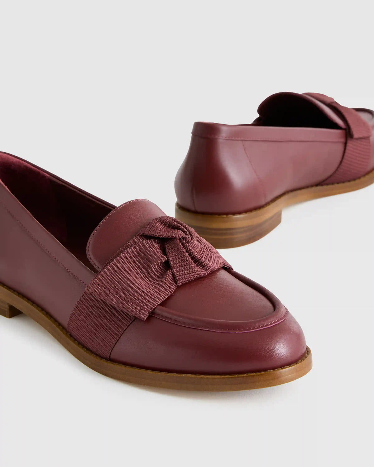 Italian Leather Bow Penny Loafer