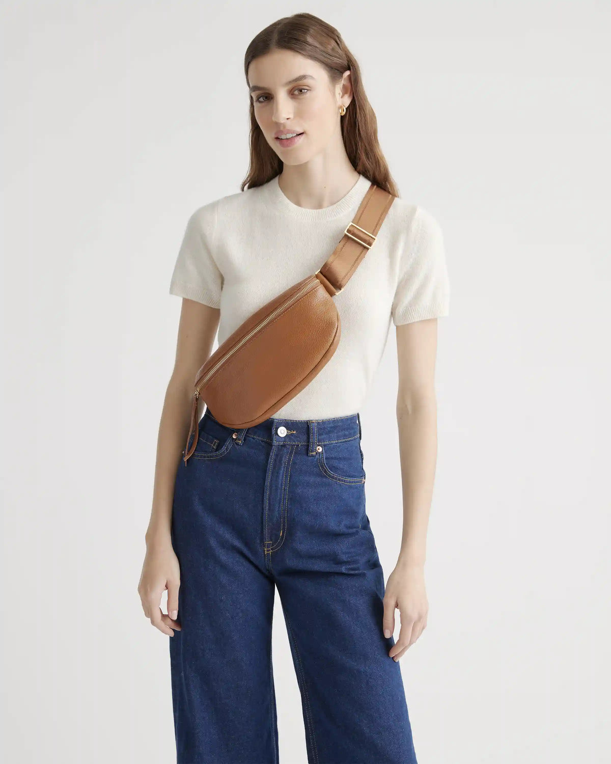 Quinn Sling Bag