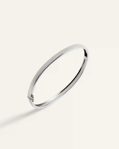 14K Gold Bold Bangle