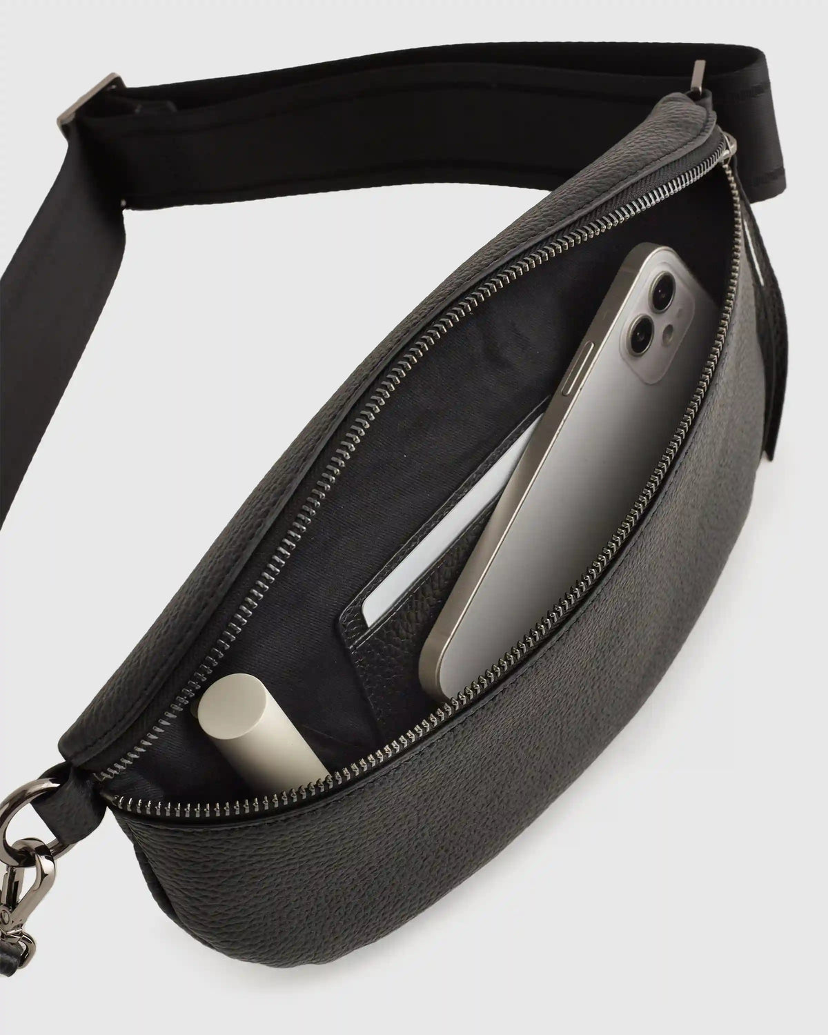 Quinn Sling Bag