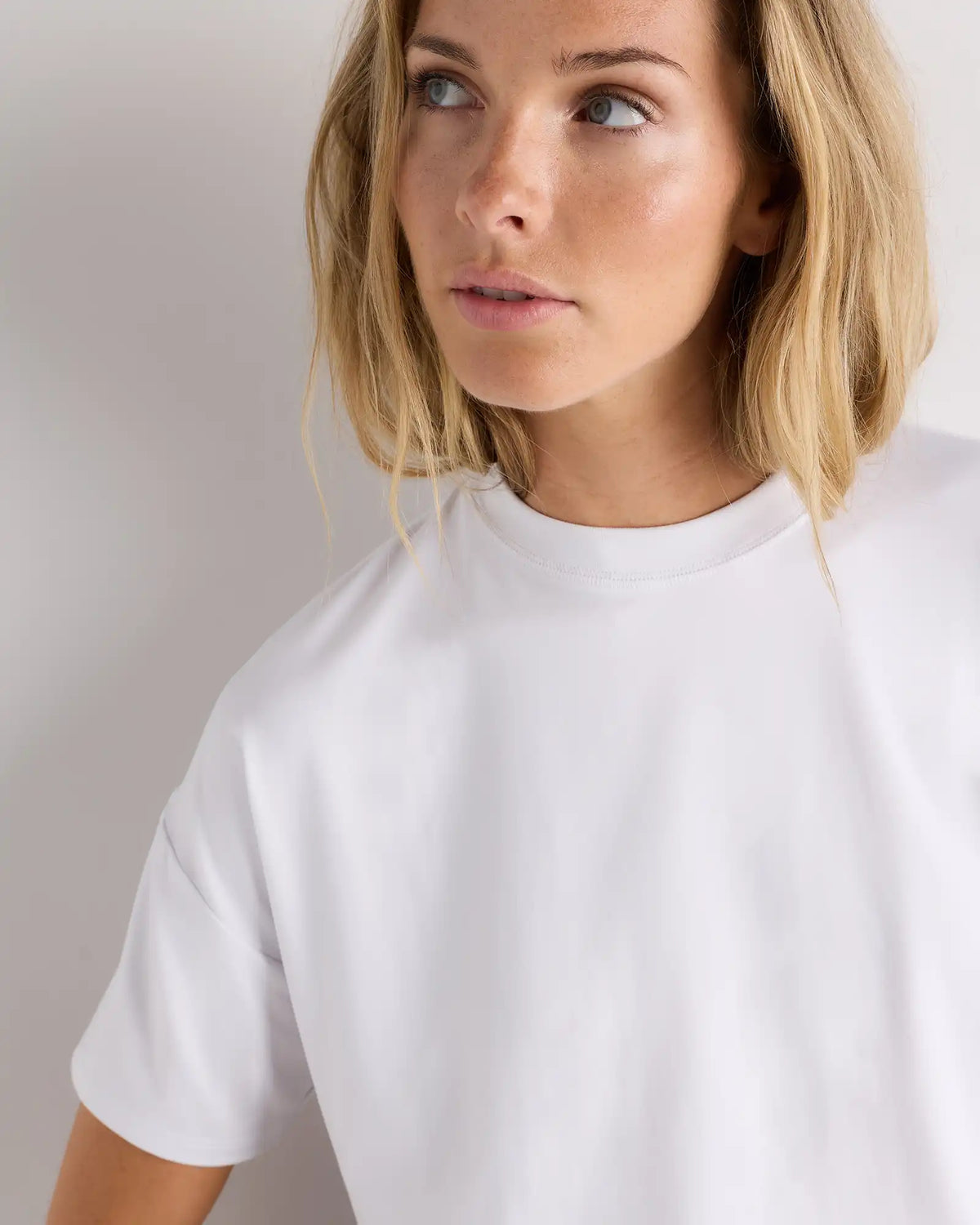 Flowknit Breeze Boxy Cropped Tee