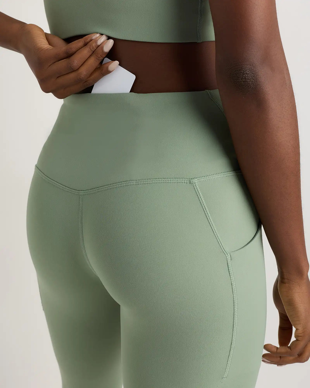Ultra-Form High-Rise Pocket Legging