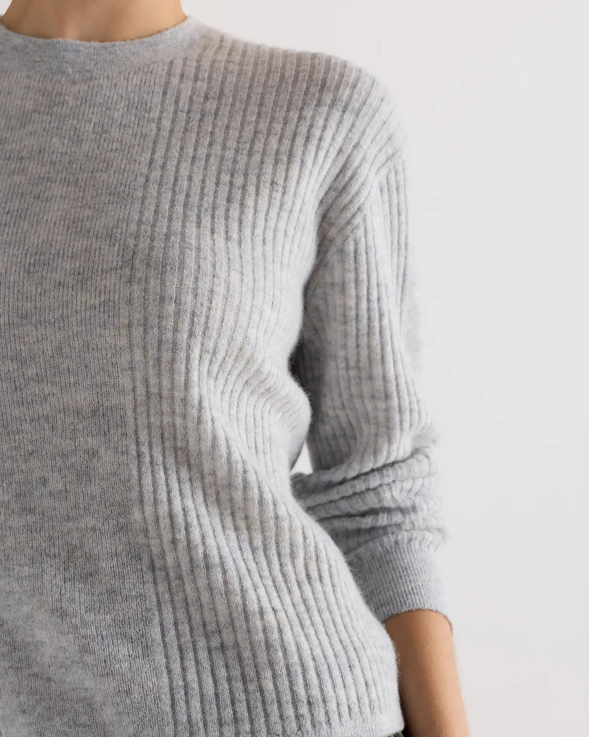 Lightweight Baby Alpaca Relaxed Ribbed Crewneck