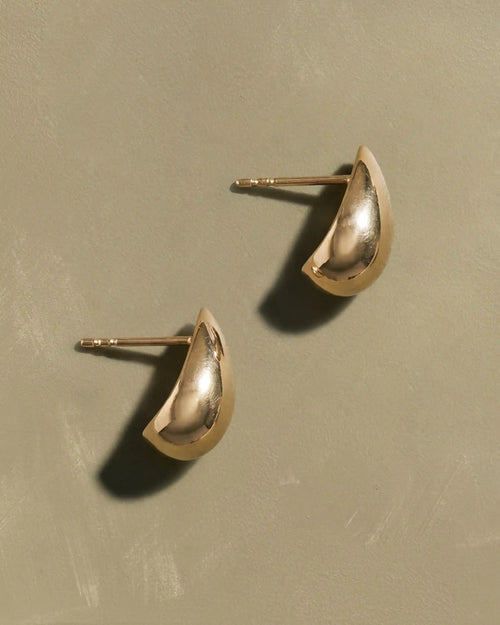 14K Gold Small Teardrop Earrings